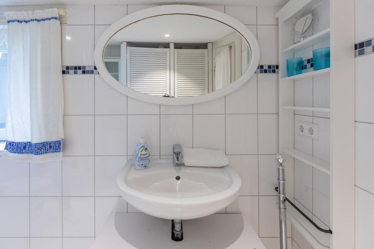 Dat Witte Huus Husum  Bagian luar foto